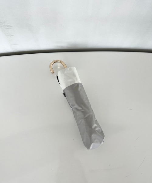 Me%（ミィパーセント）の「【晴雨兼用傘】バイカラーミニカサ 102553（折りたたみ傘・レディース・グレー/ベージュ/ブルー/ブラック・FREE）」の12枚目の写真