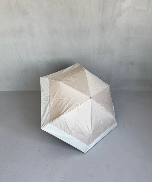 Me%（ミィパーセント）の「【晴雨兼用傘】バイカラーミニカサ 102553（折りたたみ傘・レディース・グレー/ベージュ/ブルー/ブラック・FREE）」の16枚目の写真