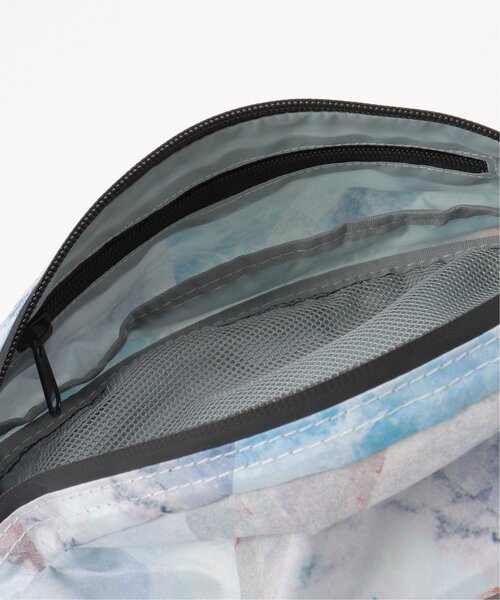 LBC(エルビーシー)の「【撥水/防水】KiU ウォータープルーフボディバッグ(ボディバッグ/ウエストポーチ・レディース・ホワイト/ダークオリーブ/その他1・FREE)」の7枚目の写真