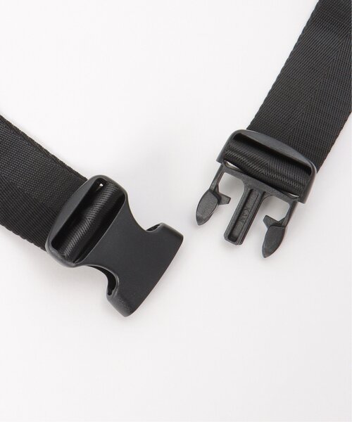 LBC(エルビーシー)の「【撥水/防水】KiU ウォータープルーフボディバッグ(ボディバッグ/ウエストポーチ・レディース・ホワイト/ダークオリーブ/その他1・FREE)」の13枚目の写真