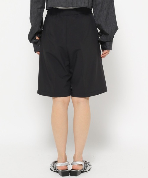 FOREVER 21（フォーエバー トゥエンティーワン）の「【2024FW】2WAYルーズスラックスパンツ（スラックス・レディース・グレー/ブラウン/ブラック・MEDIUM/SMALL）」の9枚目の写真