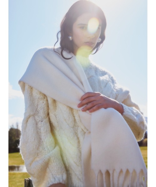 emmi（エミ）の「ブークレーカラーマフラー（ストール/ショール）」 - WEAR