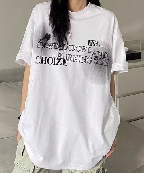 SHEENA(シーナ)の「【ユニセックス】グラフィックロゴプリントBIGTシャツ(Tシャツ/カットソー・レディース・ホワイト/ブラック・M)」の4枚目の写真