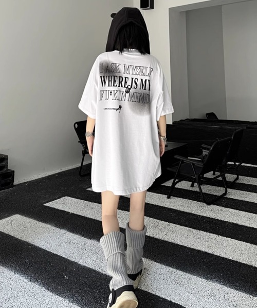 SHEENA(シーナ)の「【ユニセックス】グラフィックロゴプリントBIGTシャツ(Tシャツ/カットソー・レディース・ホワイト/ブラック・M)」の16枚目の写真