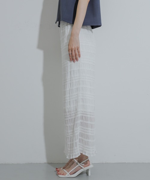 HEYUMM(ヘユム)の「アイラインフリルスカート(スカート・レディース・オフホワイト/ライトブルー/ブラック・ONE)」の18枚目の写真