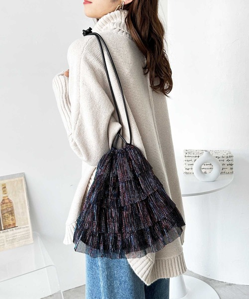 GeeRA（ジーラ）の「ラメシアーフリルバッグ（ハンドバッグ・レディース・ブラック/シルバー/ブラウン/レッド系その他・FREE）」の3枚目の写真