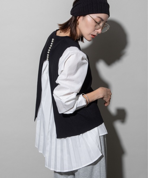 MHBG TOKYO(エムエイチビージートーキョー)の「2WAY ニットベスト×バックプリーツシャツ セット(ニット/セーター・レディース・グレー/ストライプ/ブラック/ブラック系その他/ネイビー系・FREE)」の2枚目の写真