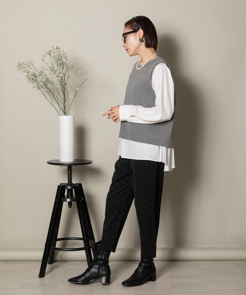 MHBG TOKYO(エムエイチビージートーキョー)の「2WAY ニットベスト×バックプリーツシャツ セット(ニット/セーター・レディース・グレー/ストライプ/ブラック/ブラック系その他/ネイビー系・FREE)」の10枚目の写真