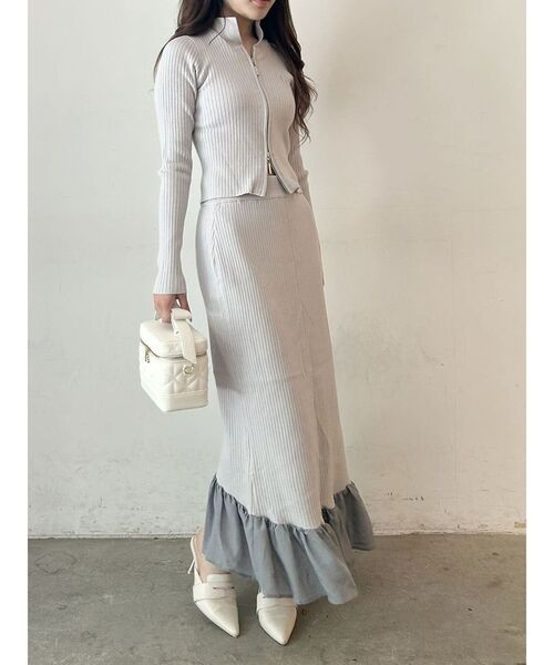 CALNAMUR(カルナムール)の「【セットアイテム】Wジップブロッキングフリルニットセットアップ(ワンピース・レディース・ピンク/グレー/ブラック・SMALL/MEDIUM)」の10枚目の写真