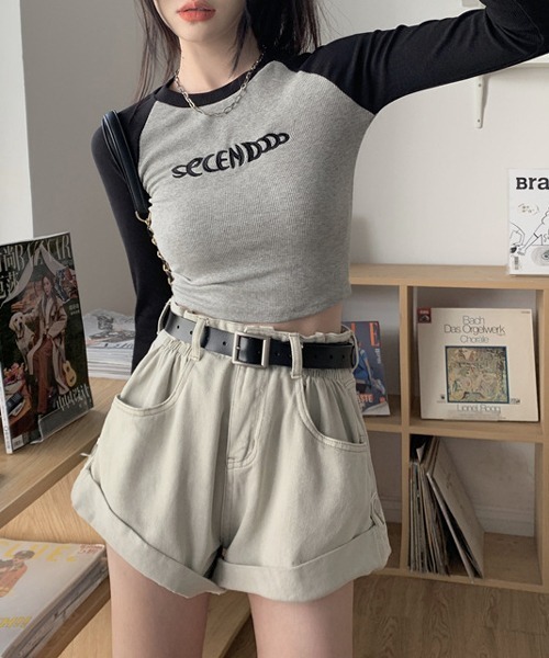 HALEY PESCA（ヘーリーペスカ）の「HALEY PESCA/クロップド タイト ワンポイント ラグランロンT（Tシャツ/カットソー・レディース・グレー/ホワイト・FREE）」の12枚目の写真