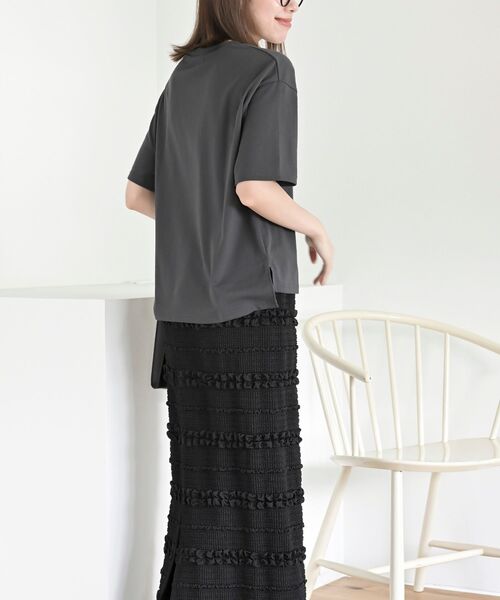 rps(アールピーエス)の「ハートサガラ刺繍Tシャツ(Tシャツ/カットソー・レディース・オフホワイト/チャコールグレー/ブラック・フリー)」の18枚目の写真