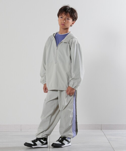 SHOO・LA・RUE（シューラルー）の「【110-140cm】サイドカラーブロックパンツ（その他パンツ・キッズ・ライトグレー系4/ブラック系4・14/13/12/11）」の7枚目の写真