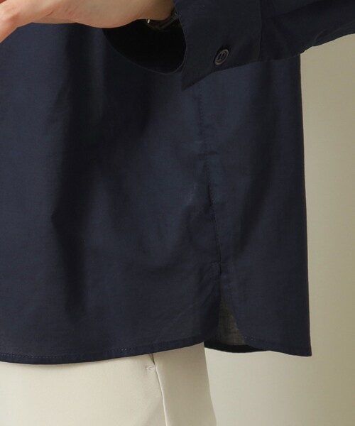 ITS'DEMO（イッツデモ）の「【羽織にも／寒暖差対策／手洗い可】抜け襟シャツ（シャツ/ブラウス・レディース・ライトグレー/ネイビー/オフホワイト/オリーブ・00）」の7枚目の写真