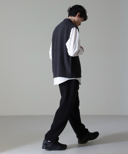 NANO universe（ナノユニバース）の「コットンアクリルドライバーズベスト（ベスト・メンズ・ブラック/チャコール・M/L/XL）」の12枚目の写真