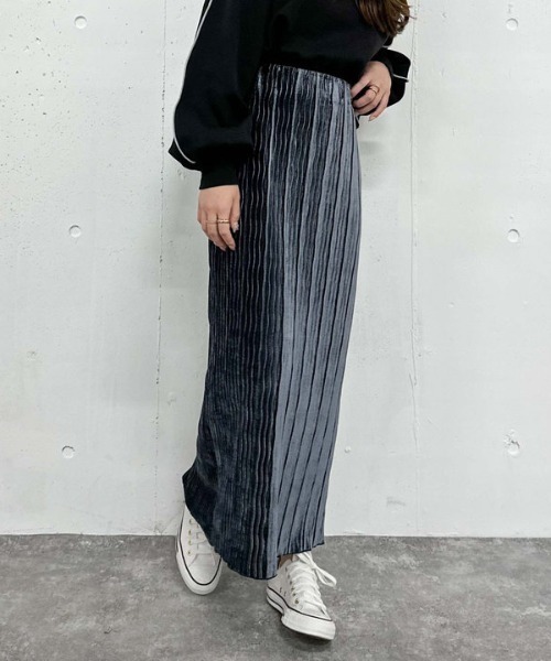 archives（アルシーヴ）の「プリーツベロアタイトスカート（スカート・レディース・ブルー/ブラウン/ベージュ・MEDIUM）」の16枚目の写真