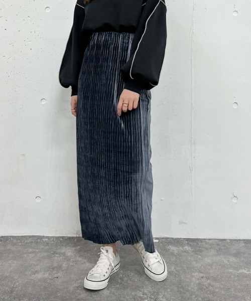 archives（アルシーヴ）の「プリーツベロアタイトスカート（スカート・レディース・ブルー/ブラウン/ベージュ・MEDIUM）」の17枚目の写真