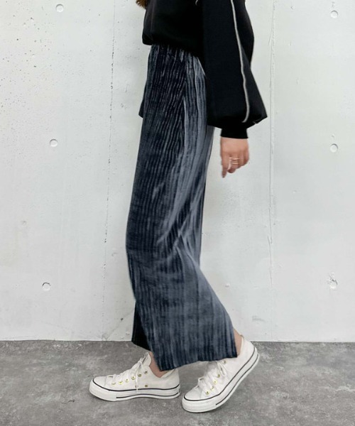 archives（アルシーヴ）の「プリーツベロアタイトスカート（スカート・レディース・ブルー/ブラウン/ベージュ・MEDIUM）」の18枚目の写真