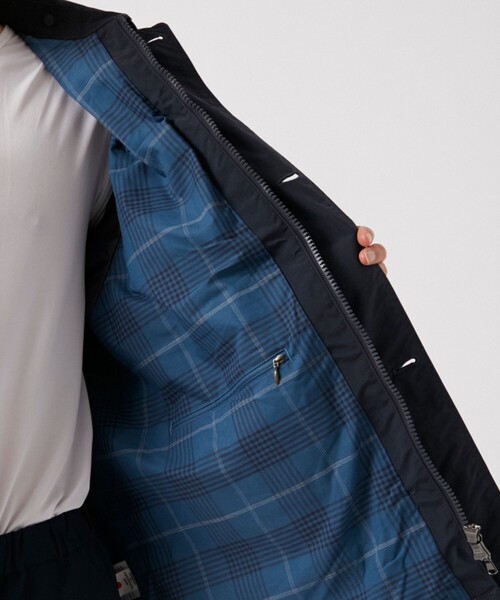 THE PERMANENT EYE(ザパーマネントアイ)の「【nanamica / ナナミカ】2L PERTEX UNLIMITED Field Jacket(ブルゾン・メンズ・ダークグリーン/ダークネイビー・M/L)」の15枚目の写真