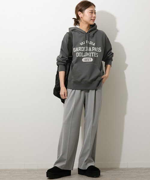 JOURNAL STANDARD relume（ジャーナルスタンダード　レリューム）の「ロゴプリントフーディースウェット（パーカー・レディース・ブラックミックス/ホワイト系その他・FREE）」の4枚目の写真