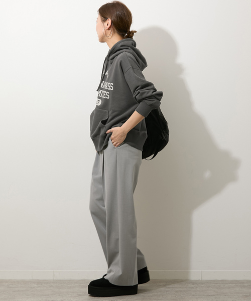 JOURNAL STANDARD relume（ジャーナルスタンダード　レリューム）の「ロゴプリントフーディースウェット（パーカー・レディース・ブラックミックス/ホワイト系その他・FREE）」の5枚目の写真