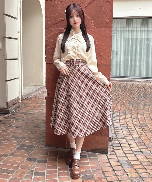 F i.n.t（フィント）の「レースレイヤードボウタイブラウス/fint（シャツ/ブラウス・レディース・オフホワイト/クリーム・FREE）」の3枚目の写真