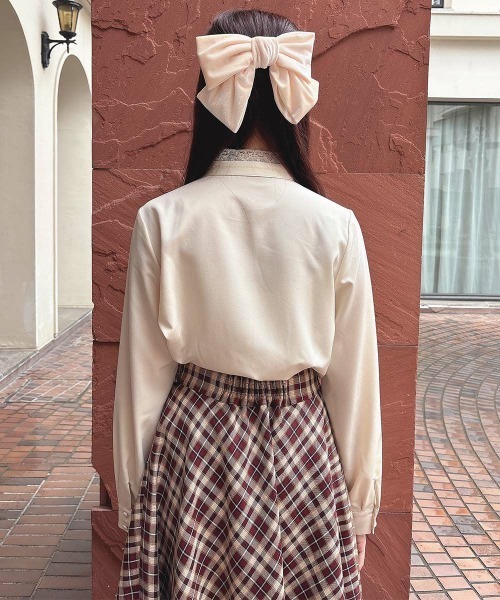 F i.n.t（フィント）の「レースレイヤードボウタイブラウス/fint（シャツ/ブラウス・レディース・オフホワイト/クリーム・FREE）」の5枚目の写真