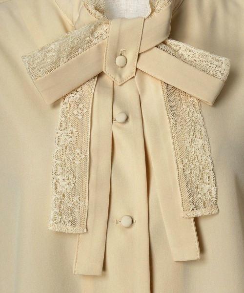 F i.n.t（フィント）の「レースレイヤードボウタイブラウス/fint（シャツ/ブラウス・レディース・オフホワイト/クリーム・FREE）」の13枚目の写真