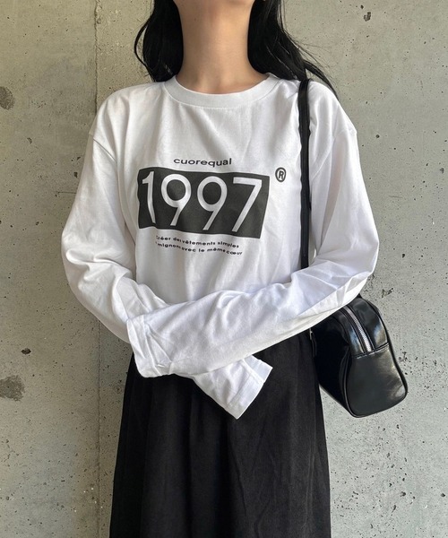 cuorequal(クオレコール)の「アソートロゴプリントロングTシャツ(Tシャツ/カットソー・レディース・ホワイト・MEDIUM)」の1枚目の写真