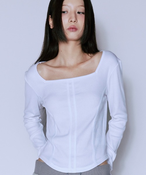 NIIER NOR(ニアノア)の「A'GEM/9 × .kom 『NIIER NOR/ニア ノア』 BINDING SLIM L/S TEE/バインディング スリム長袖カットソー(Tシャツ/カットソー・レディース・グレー/ホワイト・FREE)」の4枚目の写真