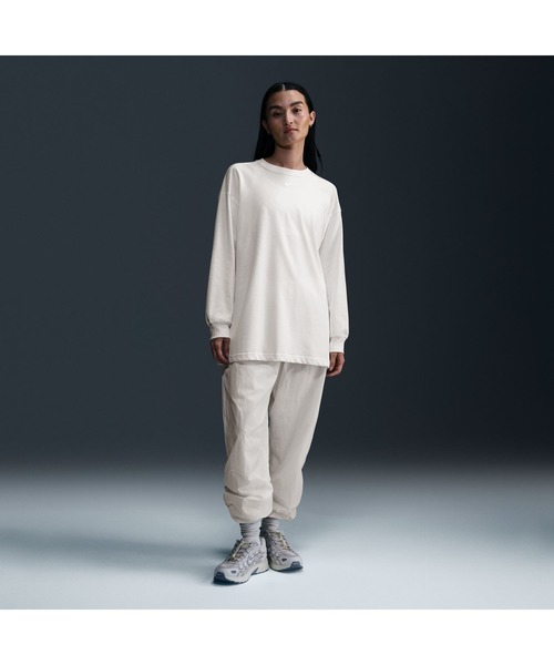 NIKE（ナイキ）の「ナイキ NIKE AS W NSW ESSNTL OS LS TEE（Tシャツ/カットソー・レディース・ブラック/ダークグリーン/オフホワイト・M/L）」の11枚目の写真