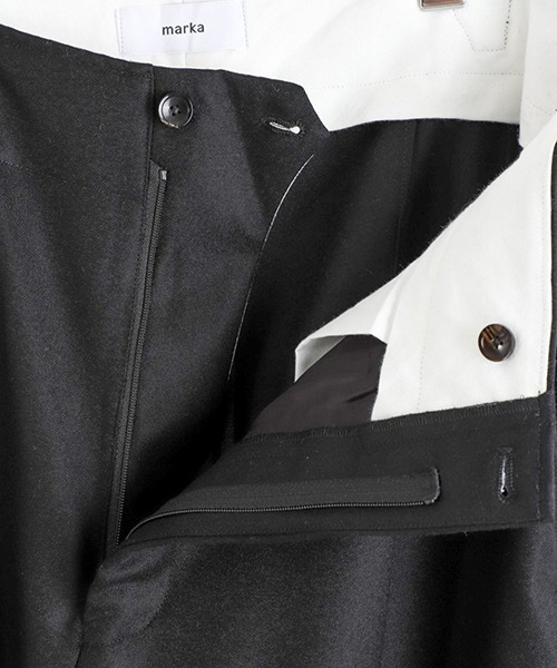 marka（マーカ）の「marka / マーカ : DANISH ARMY TROUSERS - 2/60 WOOL FLANNEL - : M24D-06PT01C[COR]（その他パンツ・メンズ・ブラック・2(M)）」の3枚目の写真