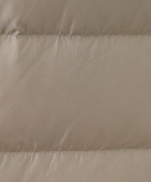 INDIVI（インディヴィ）の「◆【洗える／撥水】ミドル丈ウォッシャブルダウンコート（ダウンジャケット/コート・レディース・ブラウン系/ライトグレー/ブラック・40/38/36/19/15 /13/12/05）」の18枚目の写真