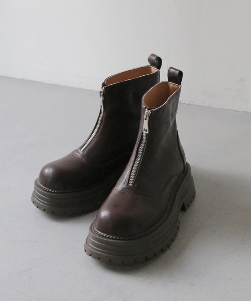 nomnom（ノムノム）の「【nomnom】フロントファスナー厚底ショートブーツ（ブーツ・レディース・ブラウン/ブラック・23.0cm/24.0cm/25.0cm）」の10枚目の写真