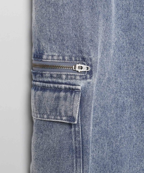 GLOBAL WORK（グローバルワーク）の「サイドZIPデニムカーゴパンツ/286179（カーゴパンツ・キッズ・ブルー/ブラック・130cm/140cm/150cm/160cm）」の13枚目の写真