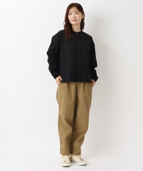 one'sterrace(ワンズテラス)の「フランネル 単色花柄刺繍ブラウス(シャツ/ブラウス・レディース・ライトグレー系8/グリーン系その他6/ブラック系8・02)」の8枚目の写真