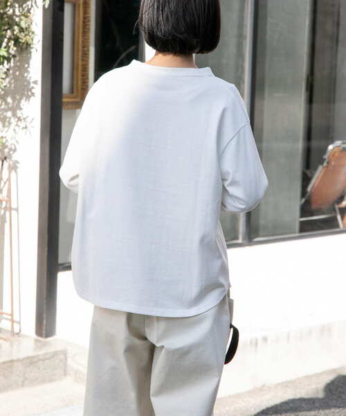 FORK&SPOON(フォークアンドスプーン)の「FORK&SPOON ボトルネックロングスリーブTシャツ(Tシャツ/カットソー・レディース・ブラック/ホワイト系その他/オフホワイト・1)」の7枚目の写真