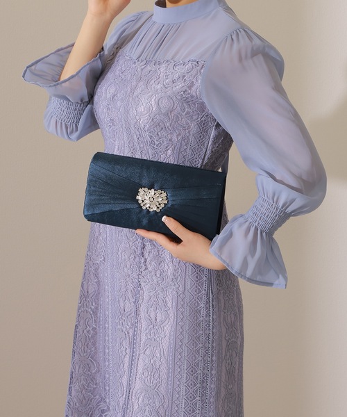 Lace Ladies(レースレディース)の「2WAY ビジュー プリーツ サテン パーティー バッグ(クラッチバッグ・レディース・ベージュ/ブラック/シルバー/ネイビー・FREE)」の13枚目の写真