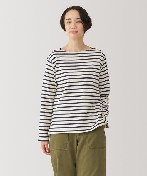 無印良品(ムジルシリョウヒン)の「婦人 太番手ボートネック長袖Tシャツ(Tシャツ/カットソー・レディース・ピンク系/グリーン系/ネイビー系/チャコールグレー/オフホワイト/ブルー系・XL/L/M/S)」の4枚目の写真
