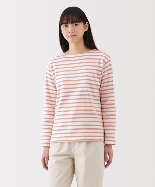無印良品(ムジルシリョウヒン)の「婦人 太番手ボートネック長袖Tシャツ(Tシャツ/カットソー・レディース・ピンク系/グリーン系/ネイビー系/チャコールグレー/オフホワイト/ブルー系・XL/L/M/S)」の6枚目の写真