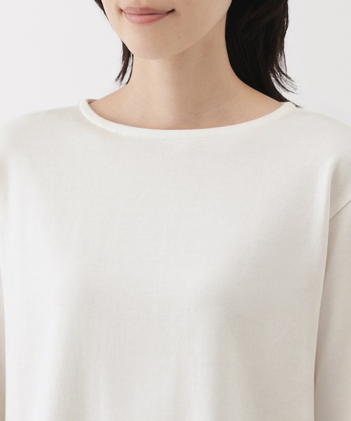無印良品(ムジルシリョウヒン)の「婦人 太番手ボートネック長袖Tシャツ(Tシャツ/カットソー・レディース・ピンク系/グリーン系/ネイビー系/チャコールグレー/オフホワイト/ブルー系・XL/L/M/S)」の8枚目の写真
