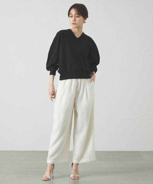 CAST:（キャストコロン）の「【着回し抜群】Vネックニットプルオーバー（ニット/セーター・レディース・オフホワイト/ブラック/グレー系その他2/グリーン系その他3・M）」の7枚目の写真