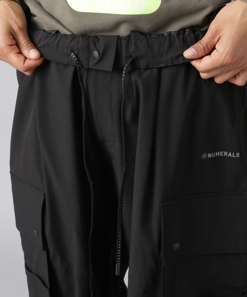 NUMERALS（ヌメラルズ）の「【NUMERALS】ソフトシェルカーゴパンツ（その他パンツ・メンズ・カーキ/ブラック・LARGE/MEDIUM）」の21枚目の写真