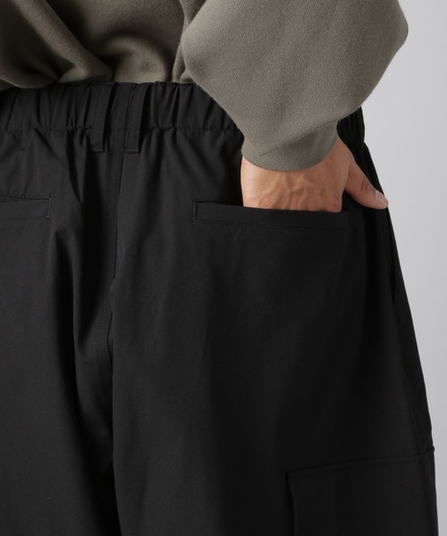 NUMERALS（ヌメラルズ）の「【NUMERALS】ソフトシェルカーゴパンツ（その他パンツ・メンズ・カーキ/ブラック・LARGE/MEDIUM）」の8枚目の写真