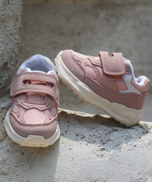 TOPSTAR(トップスター)の「KIDS TOPSTAR コンビカラーマジックテープキッズスニーカー(スニーカー・キッズ・グレー/ピンク/レディッシュグレー・30inch/28inch/31inch/29inch/24inch/26inch/27inch)」の1枚目の写真