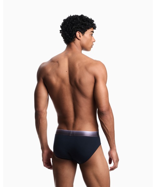 EMPORIO ARMANI(エンポリオアルマーニ)の「<オンライン限定>【エンポリオ アルマーニ】ブリーフ スーパーファインコットン(ブリーフ・メンズ・ネイビー/ブラック・X-LARGE/SMALL/MEDIUM/LARGE)」の5枚目の写真