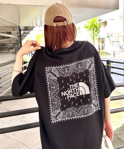 THE NORTH FACE(ザノースフェイス)の「THE NORTH FACE(ザ・ノースフェイス)/ビッグロゴ プリント バンダナ 半袖 Tシャツ/M'S BANDANA S/S R/TEE(Tシャツ/カットソー・レディース・オレンジ/ブラック/ホワイト/グレー/ピンク/ベージュ・M/L/XL/XXL)」の7枚目の写真