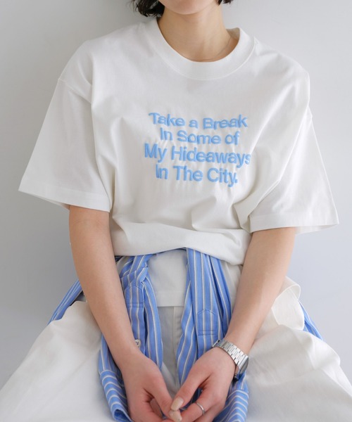 ANME(アンメ)の「【新色・新サイズ追加】立体ロゴプリントオーバーサイズ半袖Tシャツ(Tシャツ/カットソー・レディース・オートミール/ネイビー/サックスブルー/オフホワイト/ピンク/ホワイト×ブルー/キナリ・XL/L/XXL/M/S)」の3枚目の写真