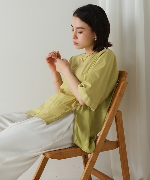 Bou Jeloud(ブージュルード)の「Wシルケットアシンメジッププルオーバー(Tシャツ/カットソー・レディース・ライム/グレー/ブラック・FREE)」の11枚目の写真