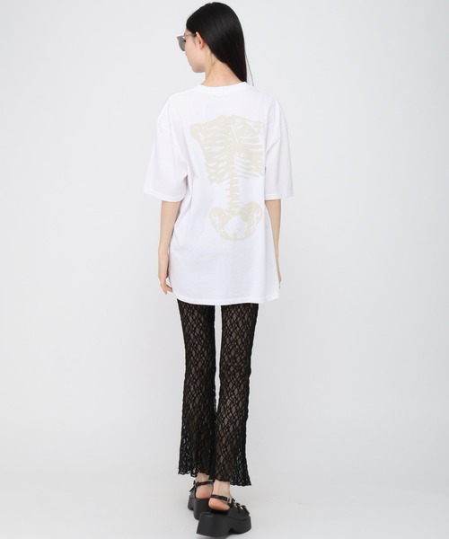 SAINTPAIN(セイントペイン)の「【UNISEX】SAINTPAIN/BONE TEE(Tシャツ/カットソー・レディース・ホワイト/ブラック・MEDIUM/LARGE)」の5枚目の写真