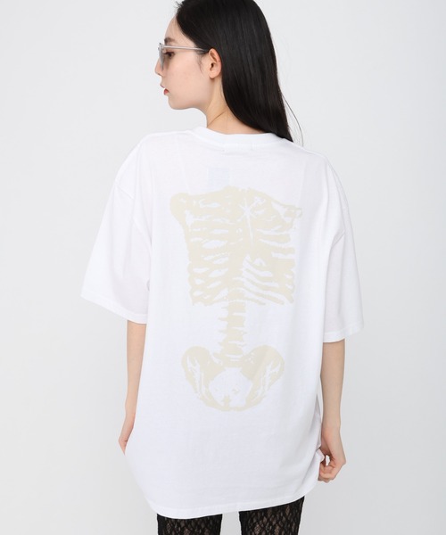 SAINTPAIN(セイントペイン)の「【UNISEX】SAINTPAIN/BONE TEE(Tシャツ/カットソー・レディース・ホワイト/ブラック・MEDIUM/LARGE)」の8枚目の写真